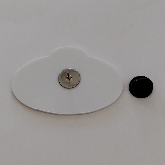 Disneyland theme name tag acrylic lapel pin - Picture 2 of 2